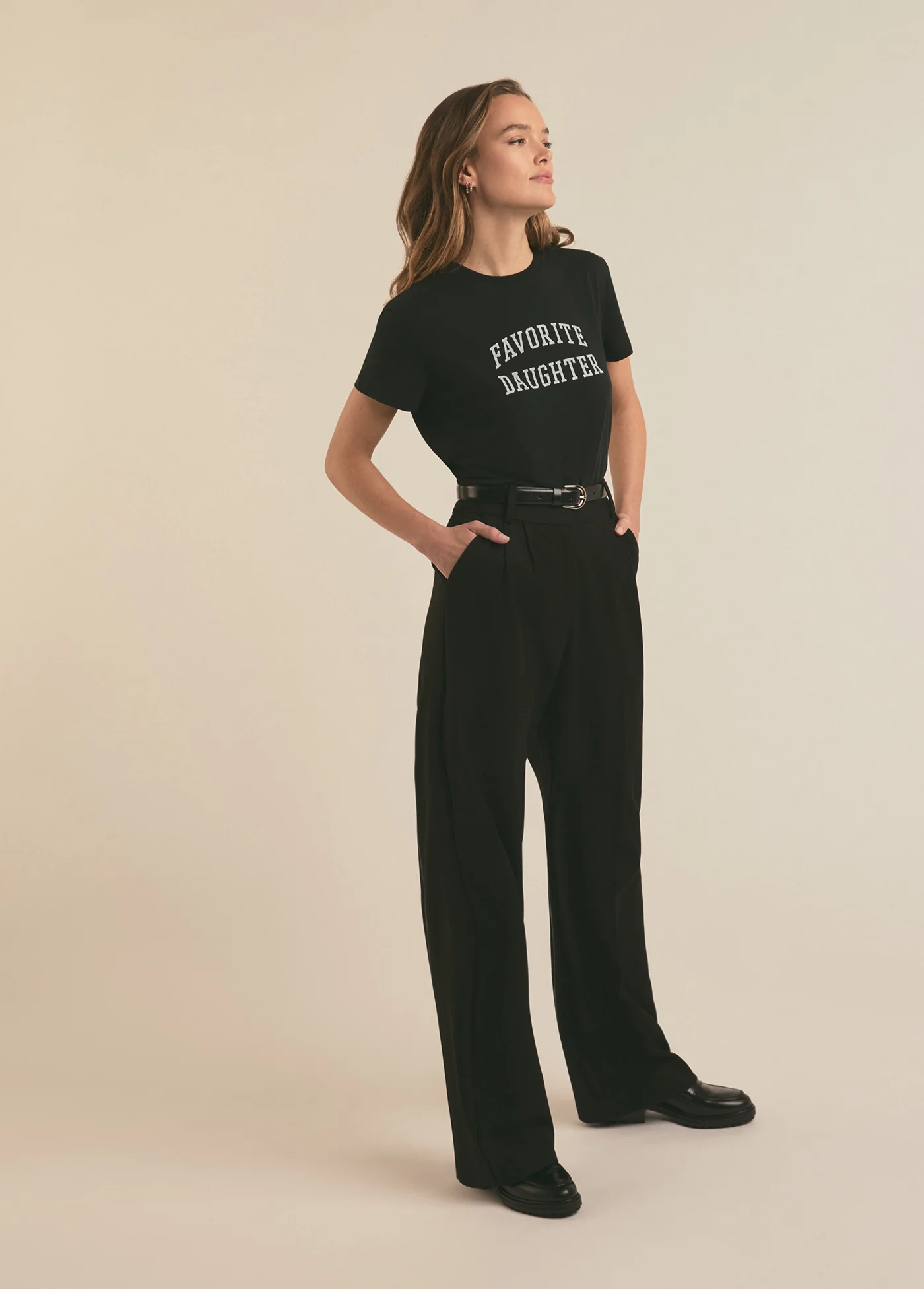 THE CROPPED COLLEGIATE TEE - Image 4