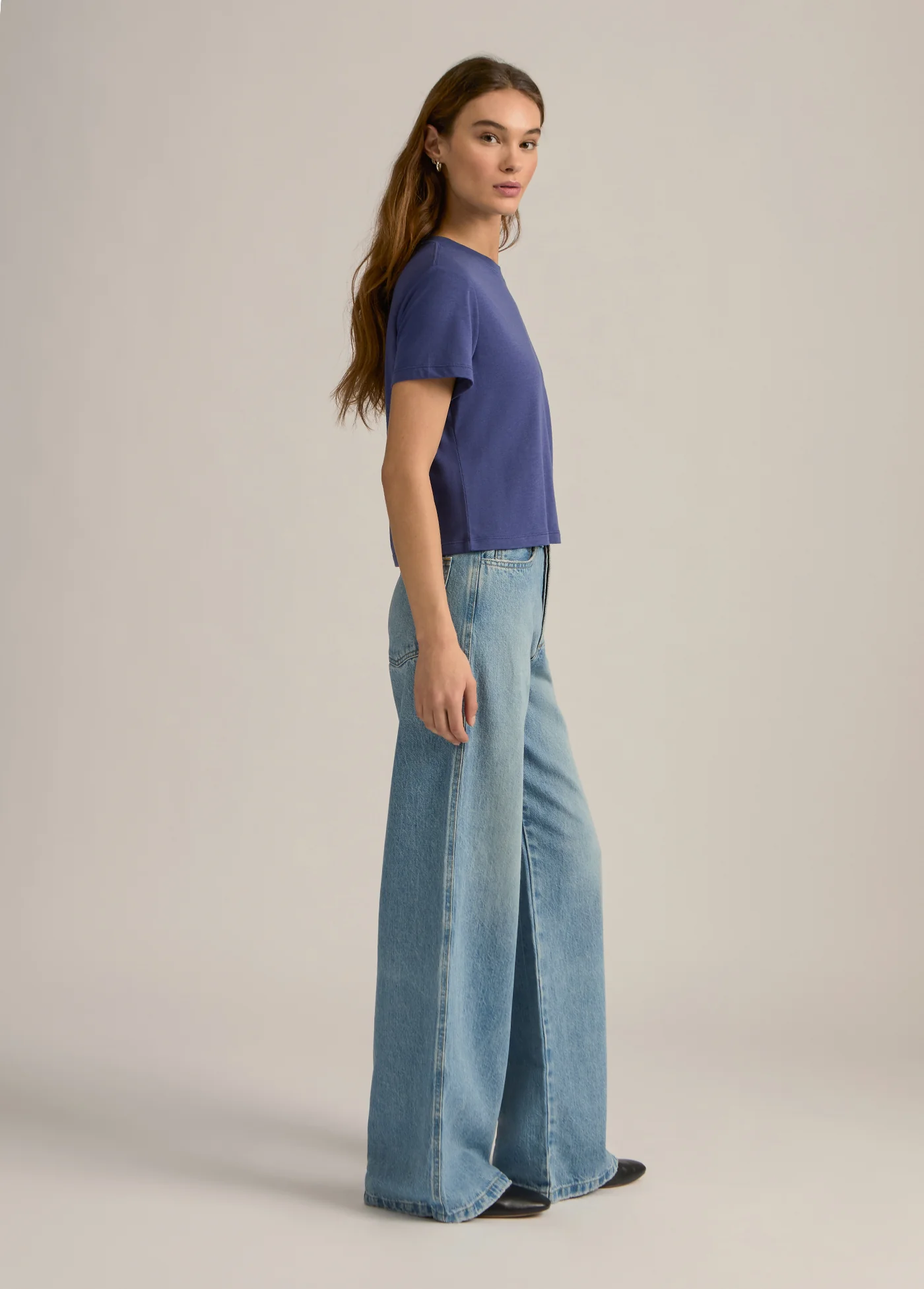 THE CROPPED LOGO TEE - Image 4