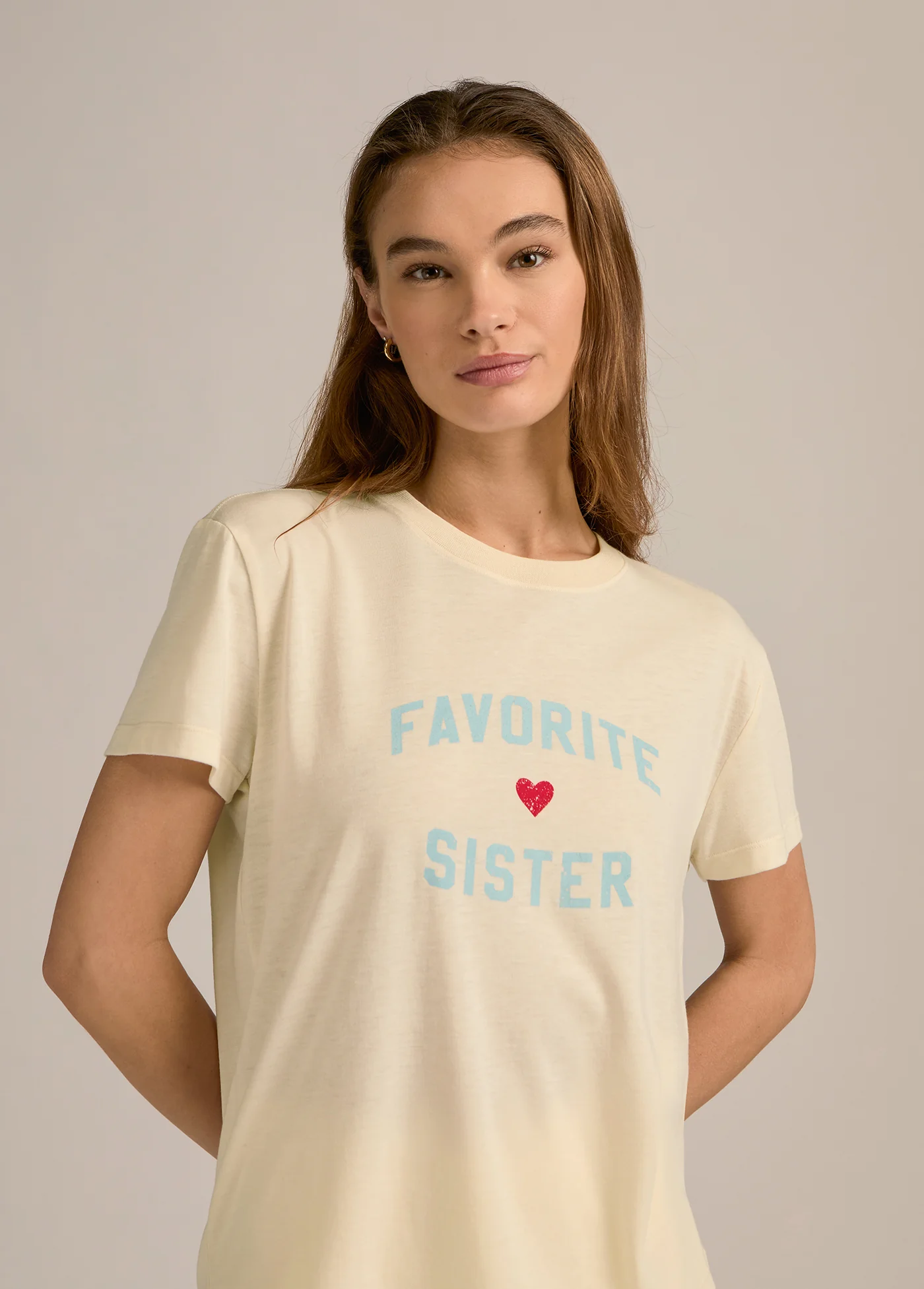 THE FAVORITE SISTER TEE - Image 2