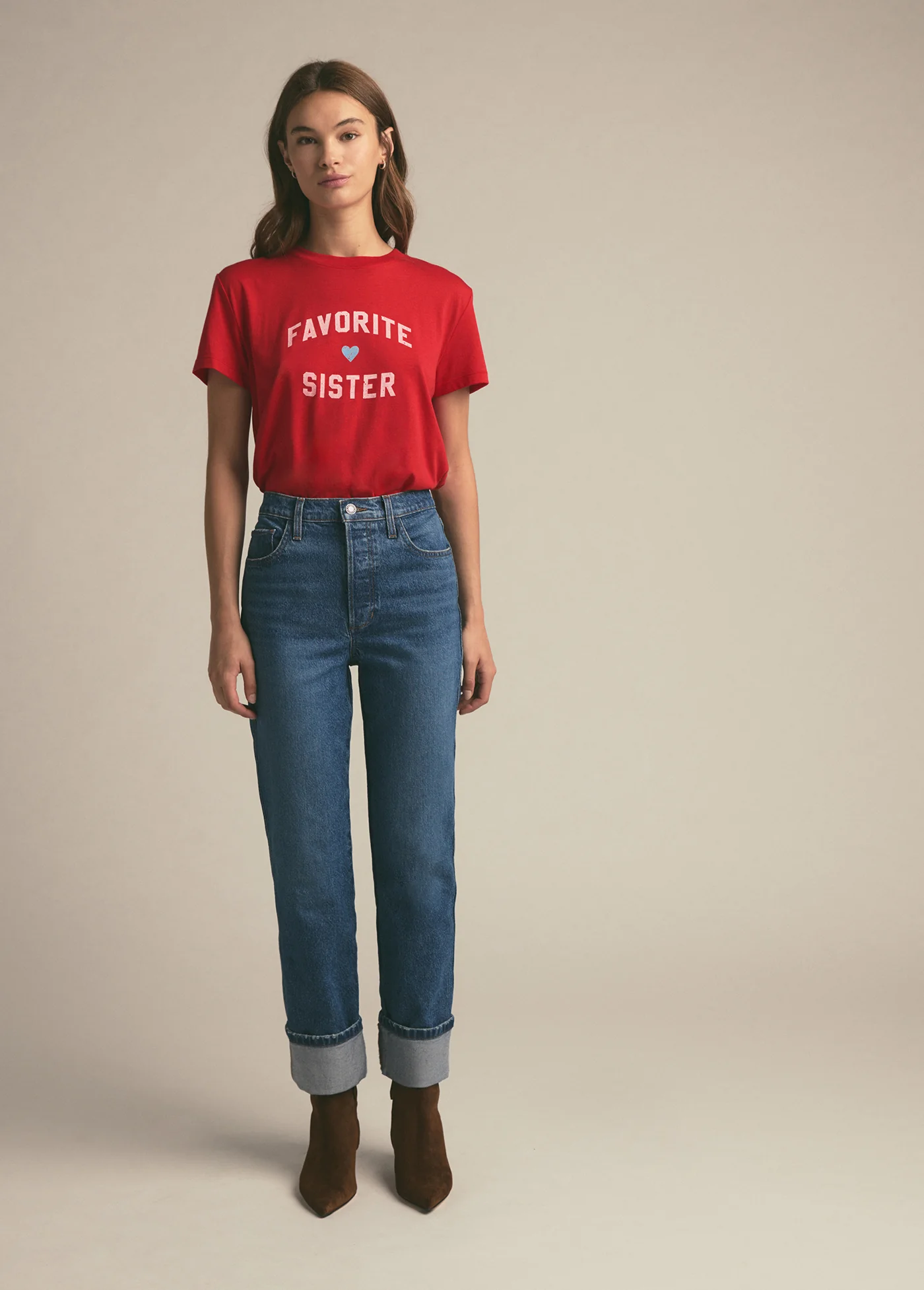 THE FAVORITE SISTER TEE - Image 2