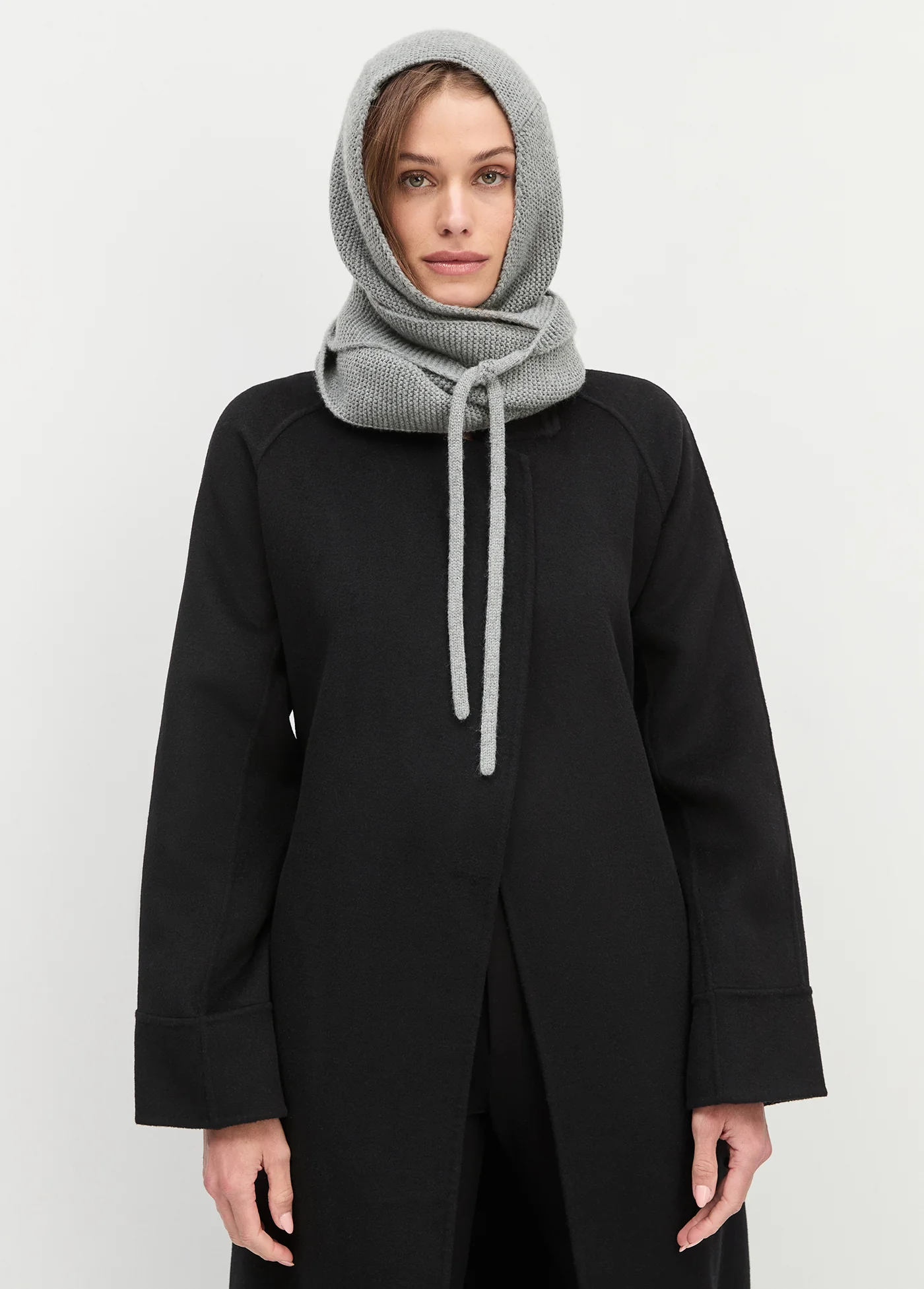 THE HOODED SCARF - Image 5