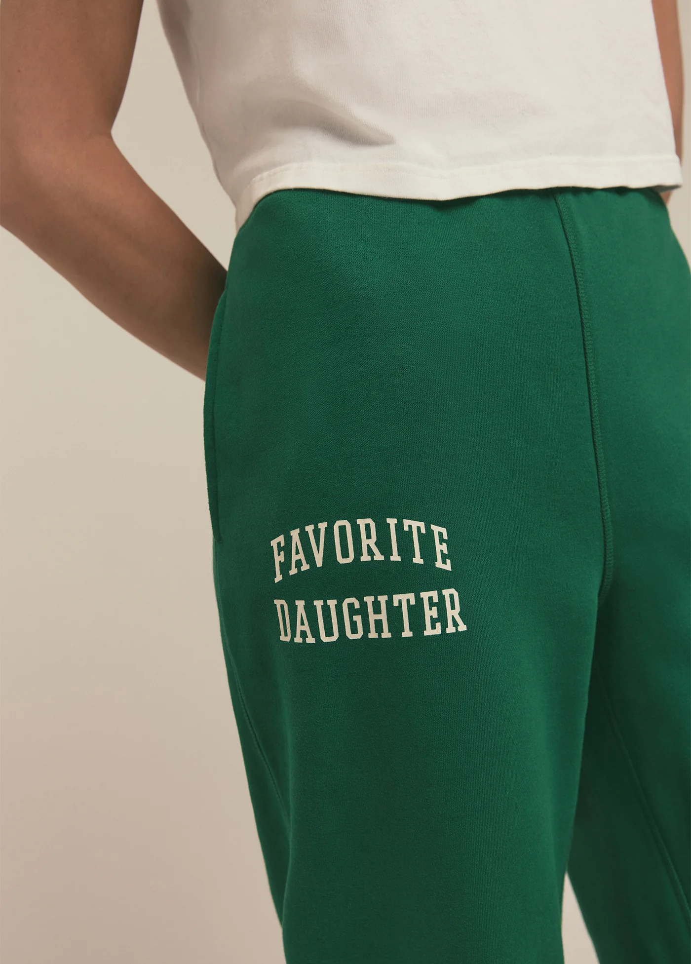 THE COLLEGIATE JOGGER - Image 2