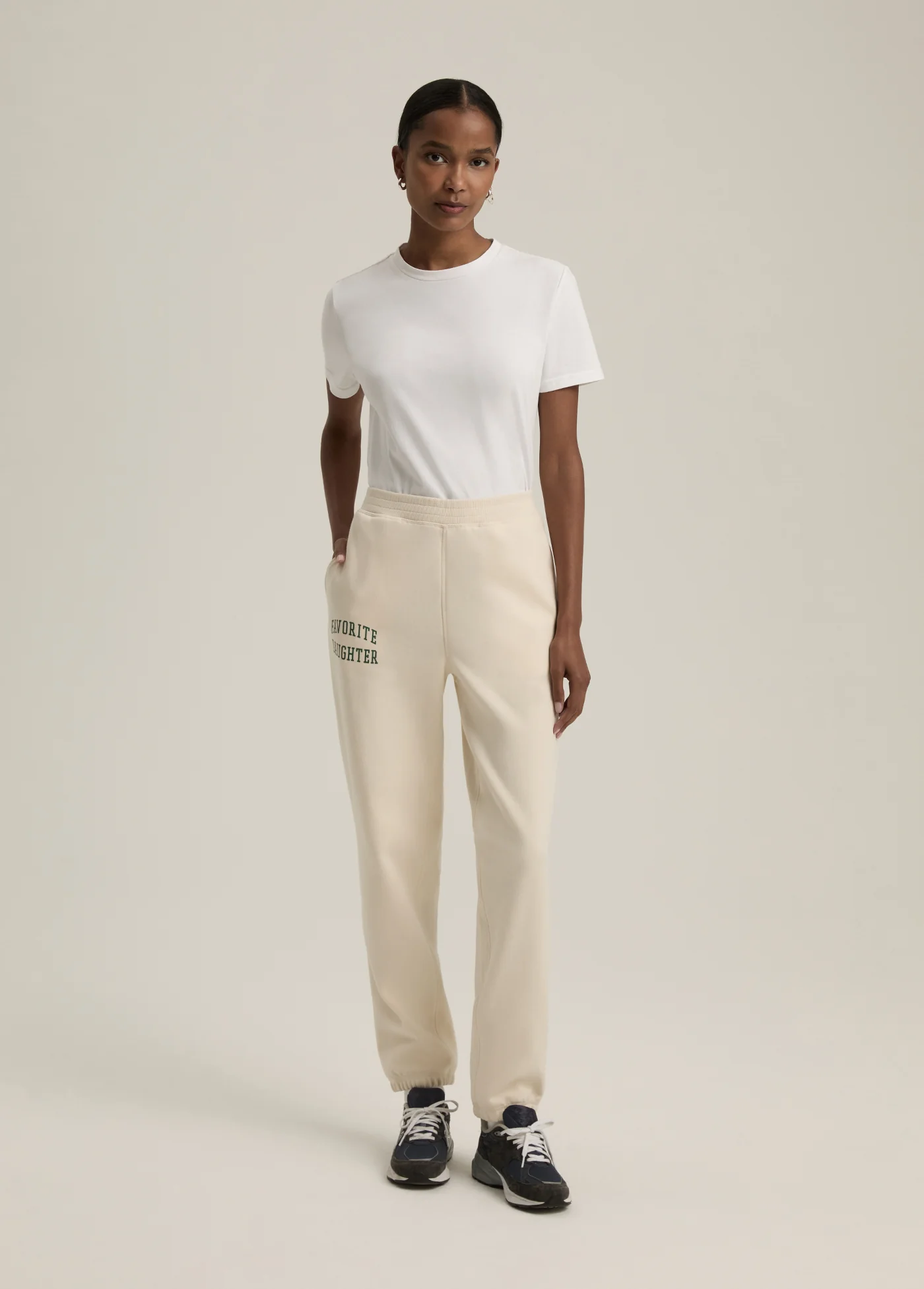THE COLLEGIATE JOGGER