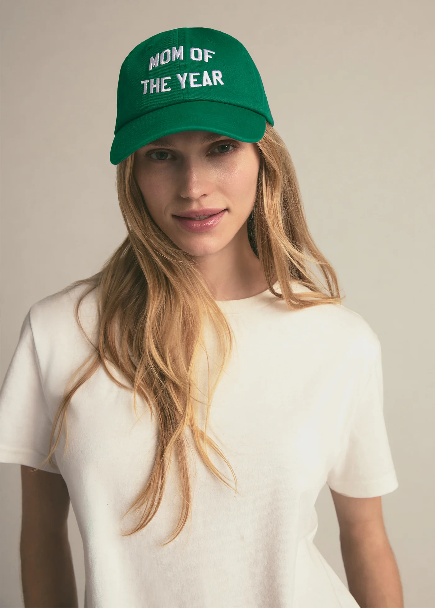 THE MOM OF THE YEAR BASEBALL HAT - Image 2