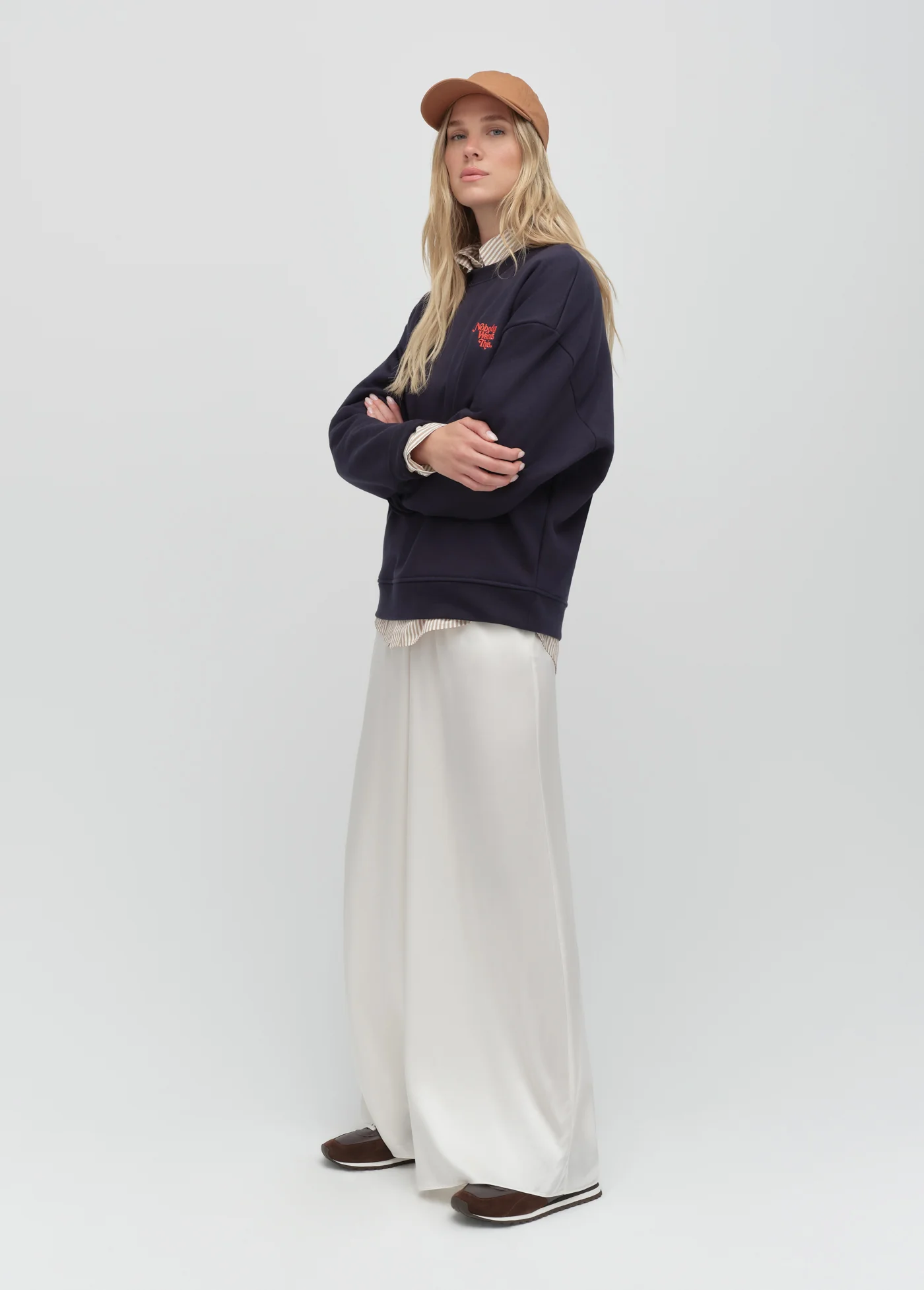 THE NWT EMBROIDERY SWEATSHIRT - Image 4