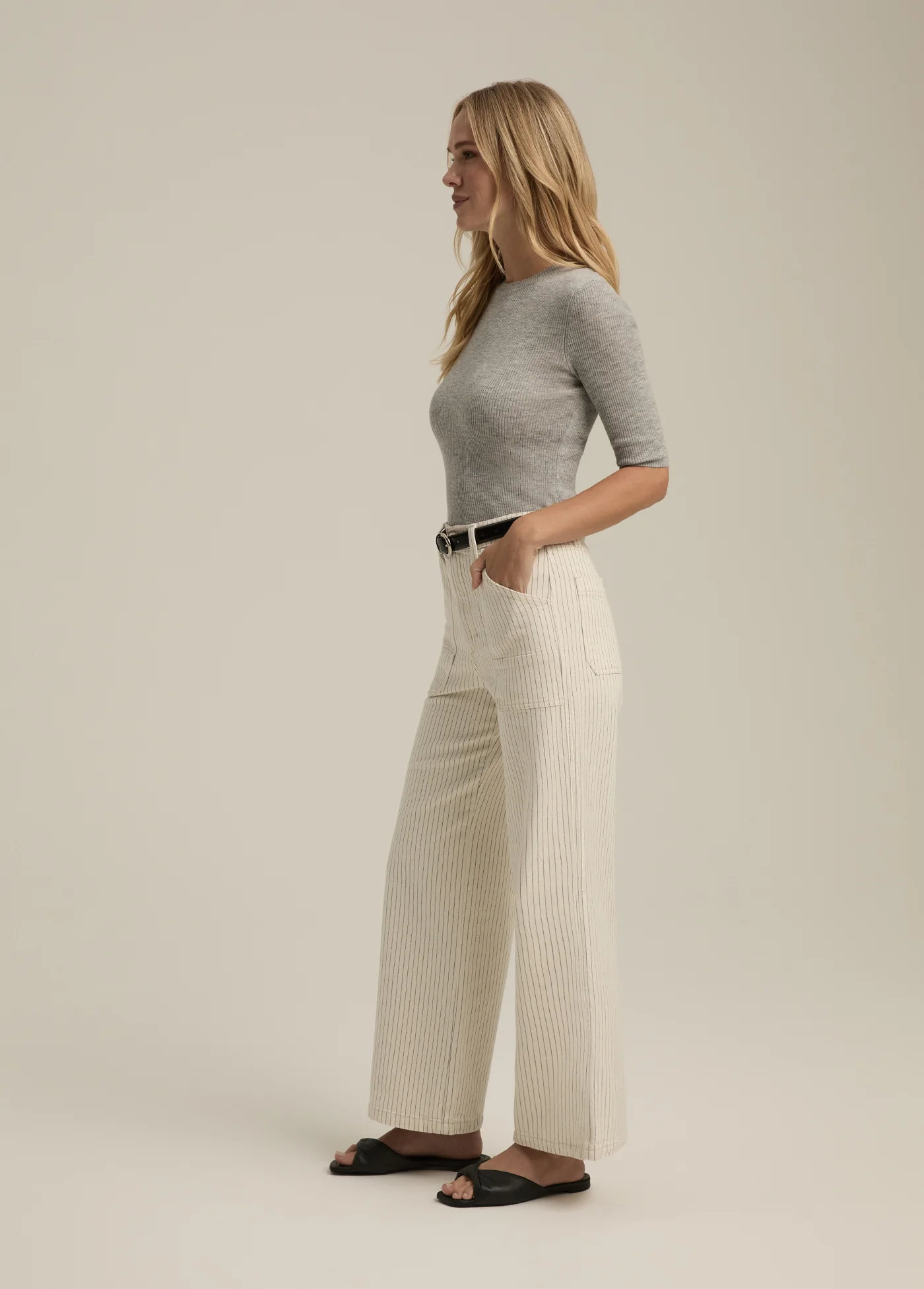 THE AMELIA CREWNECK TOP - Image 3