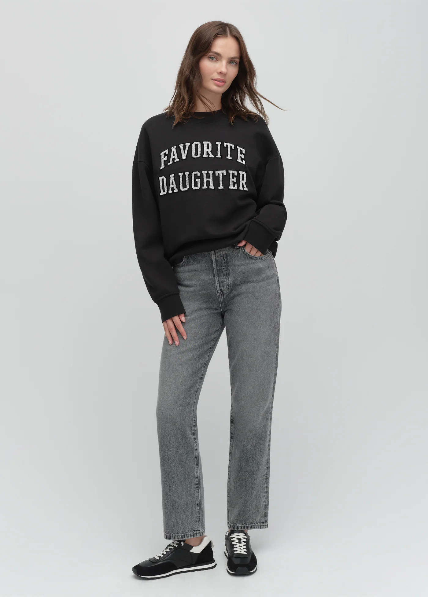 THE COLLEGIATE EMBROIDERY SWEATSHIRT - Image 3