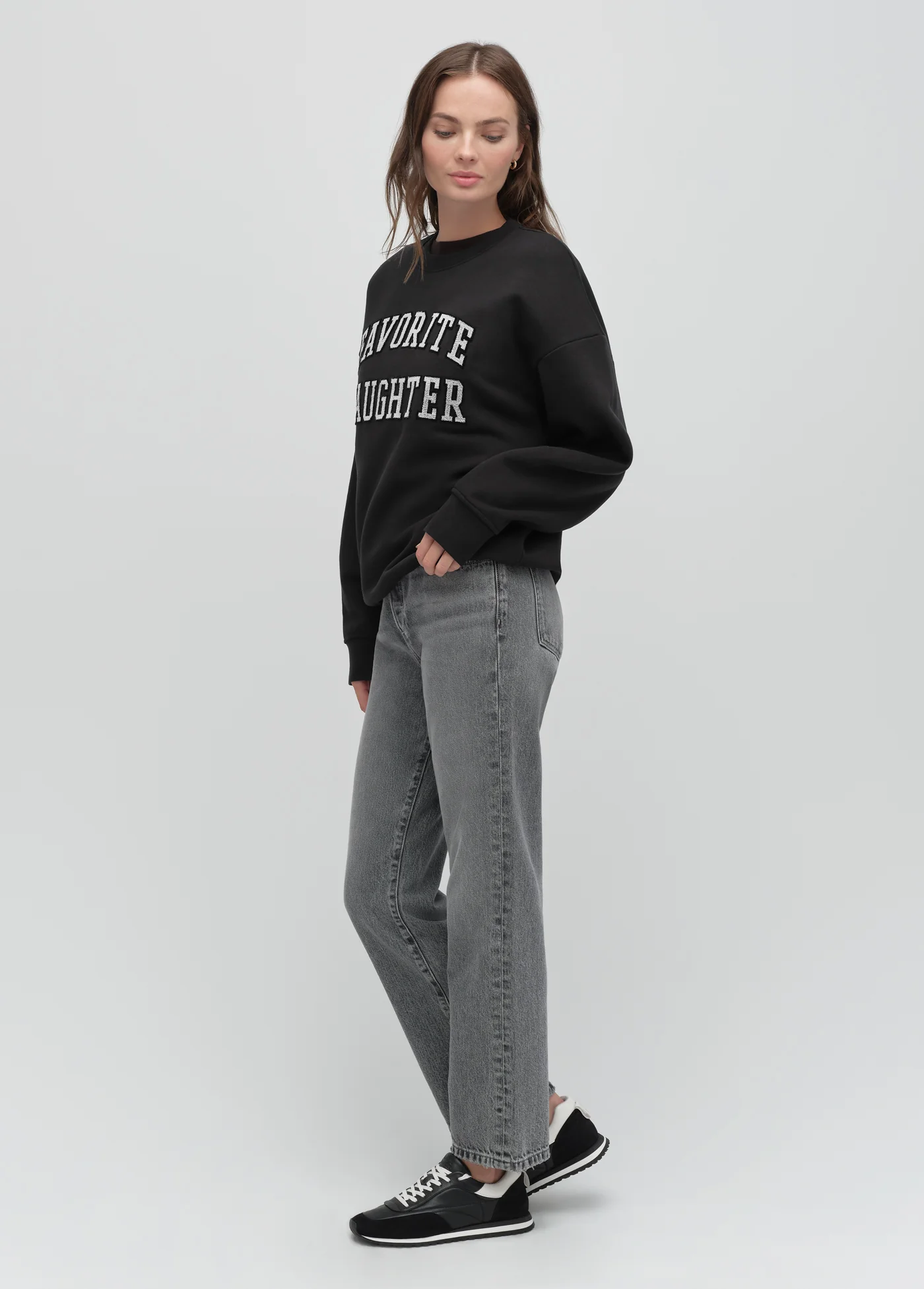 THE COLLEGIATE EMBROIDERY SWEATSHIRT - Image 4