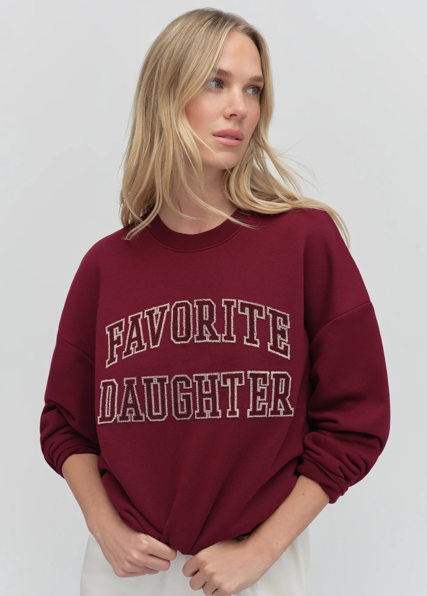 THE COLLEGIATE EMBROIDERY SWEATSHIRT - Image 4