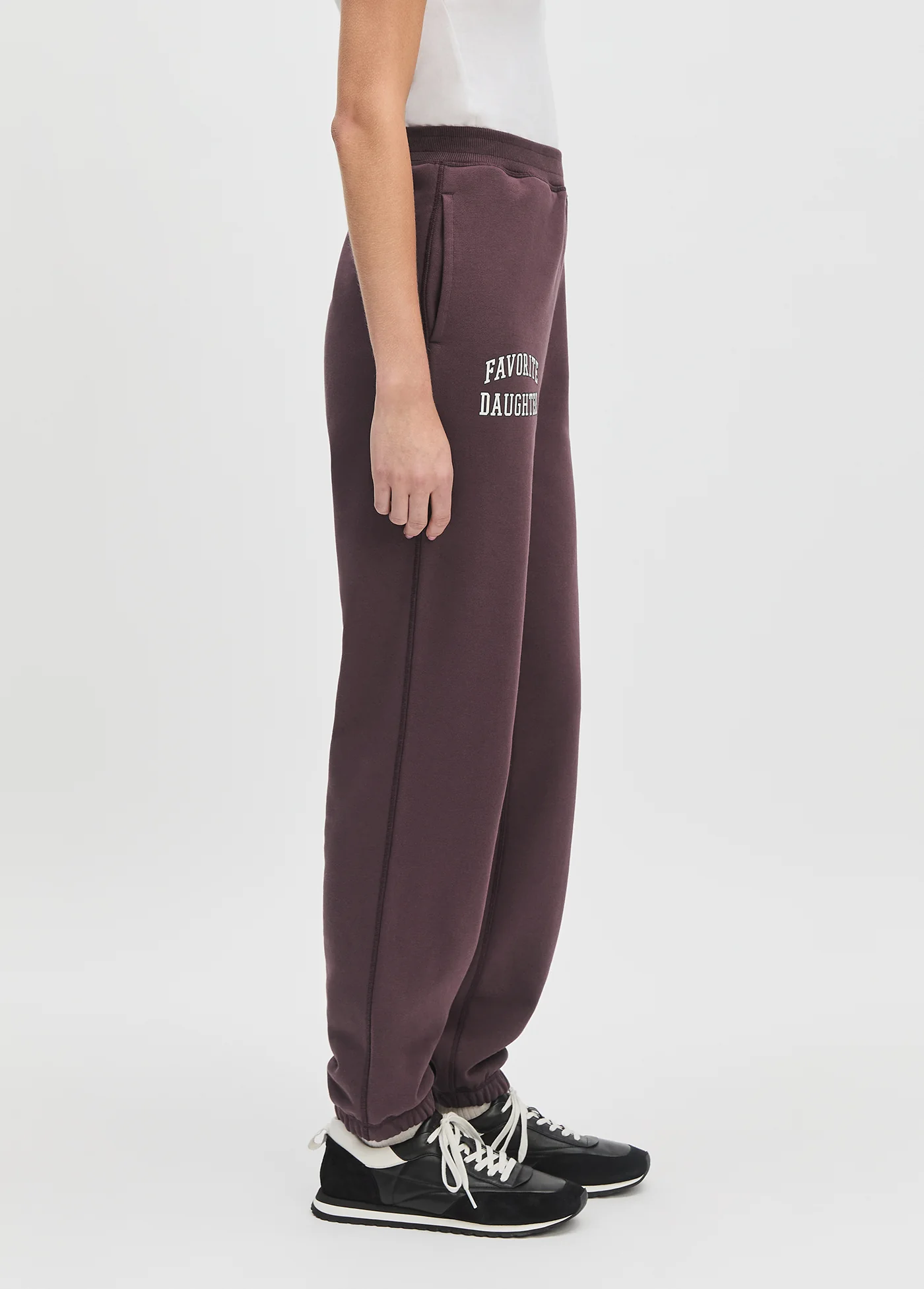 THE COLLEGIATE JOGGER - Image 5