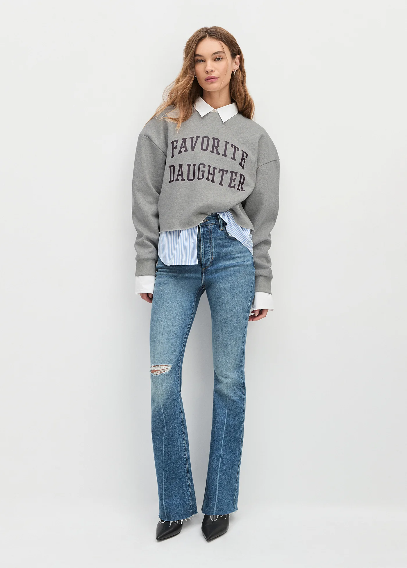 THE CROPPED COLLEGIATE SWEATSHIRT - Image 3