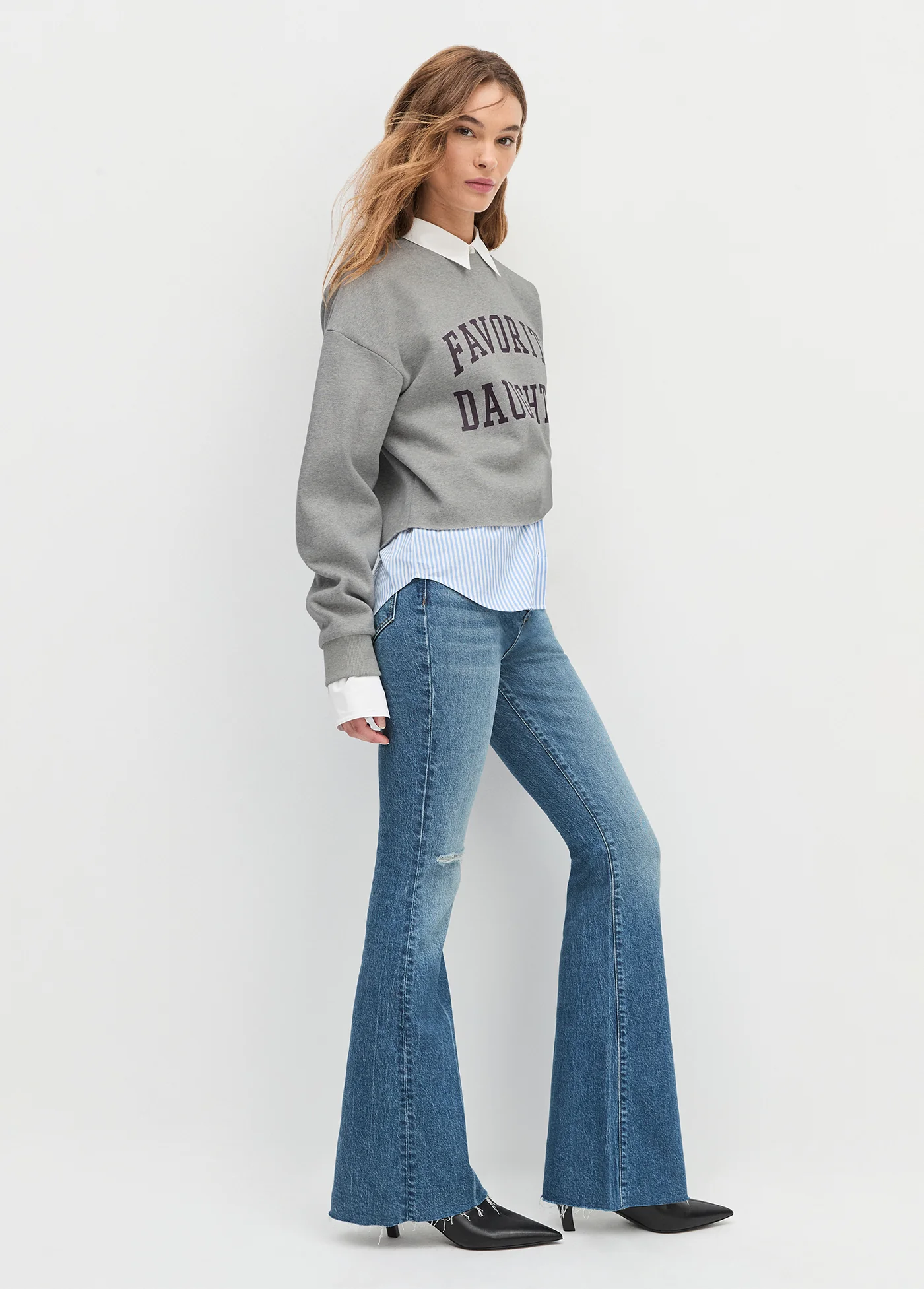 THE CROPPED COLLEGIATE SWEATSHIRT - Image 4