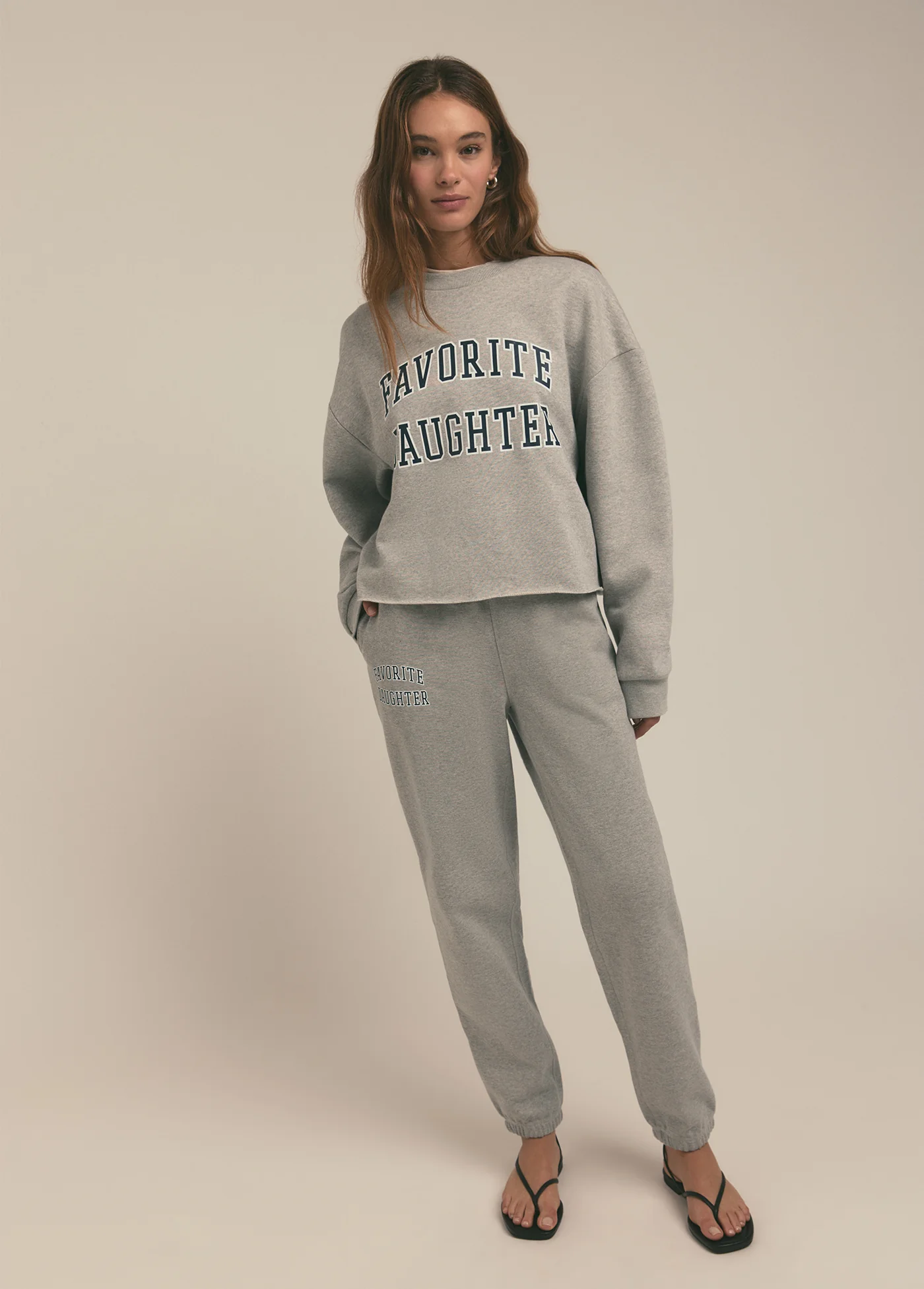 THE CROPPED COLLEGIATE SWEATSHIRT - Image 3