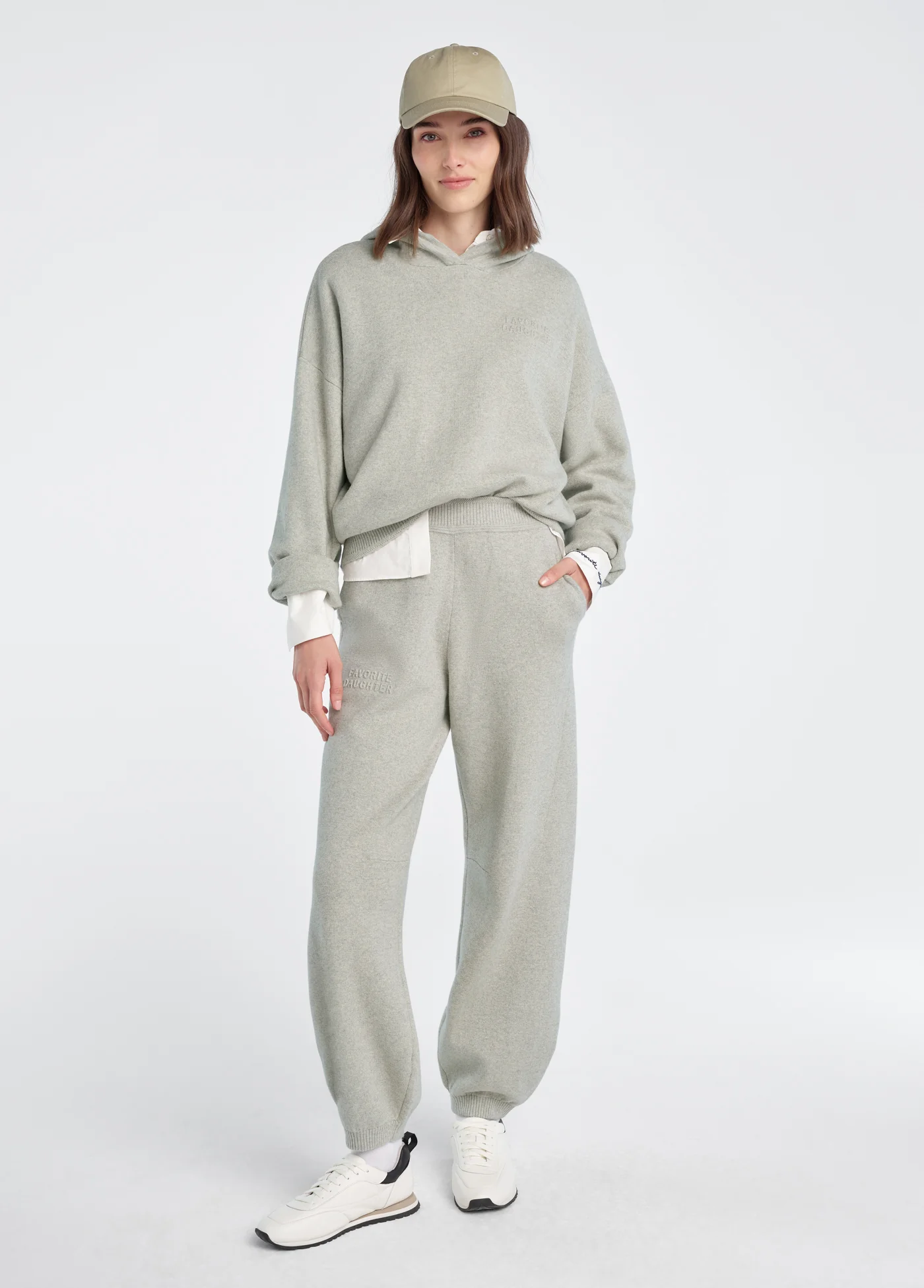 THE CROPPED FATIGUE SISTERS HOODIE - Image 2