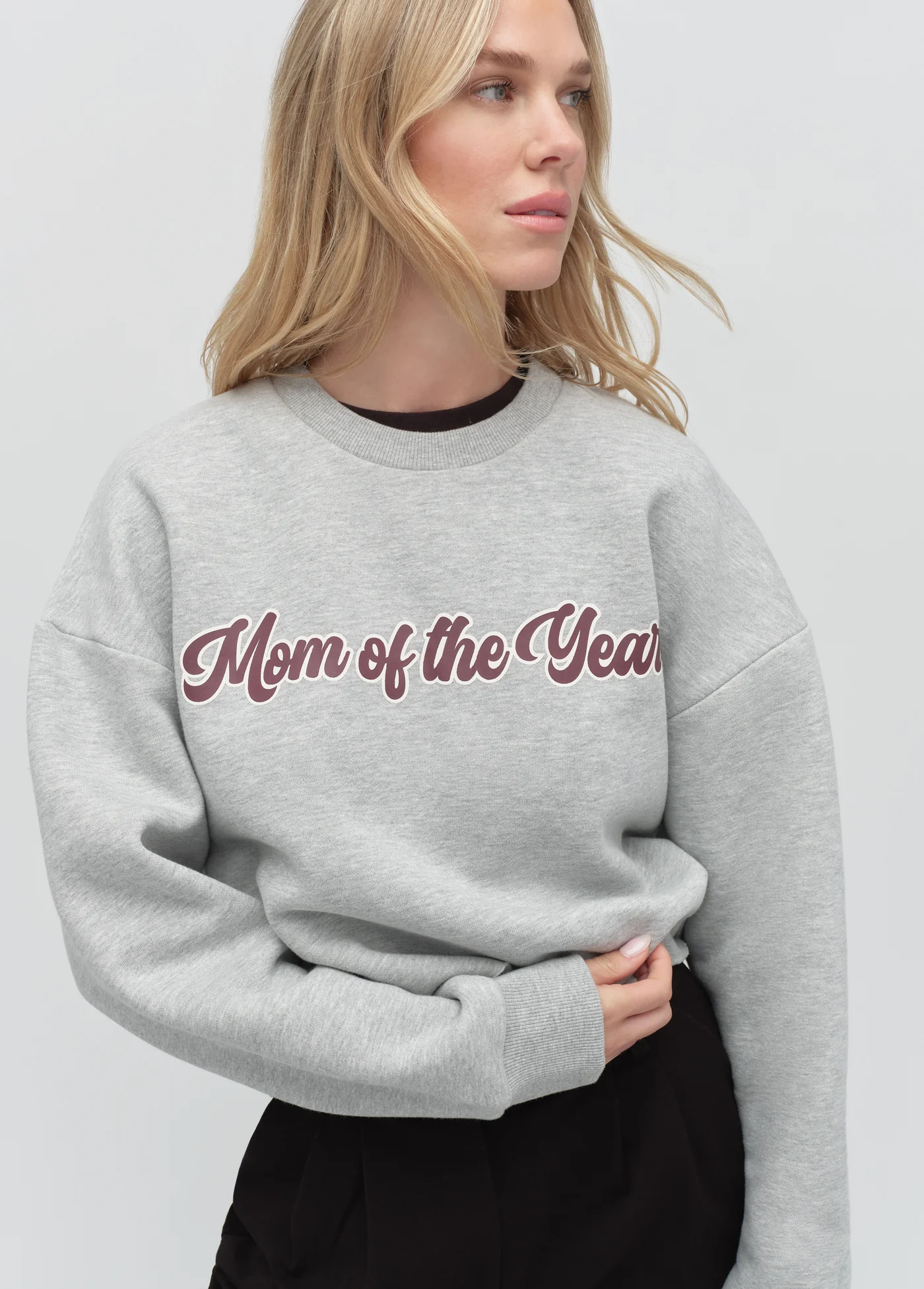 THE CROPPED MOM OF THE YEAR SWEATSHIRT - Image 2