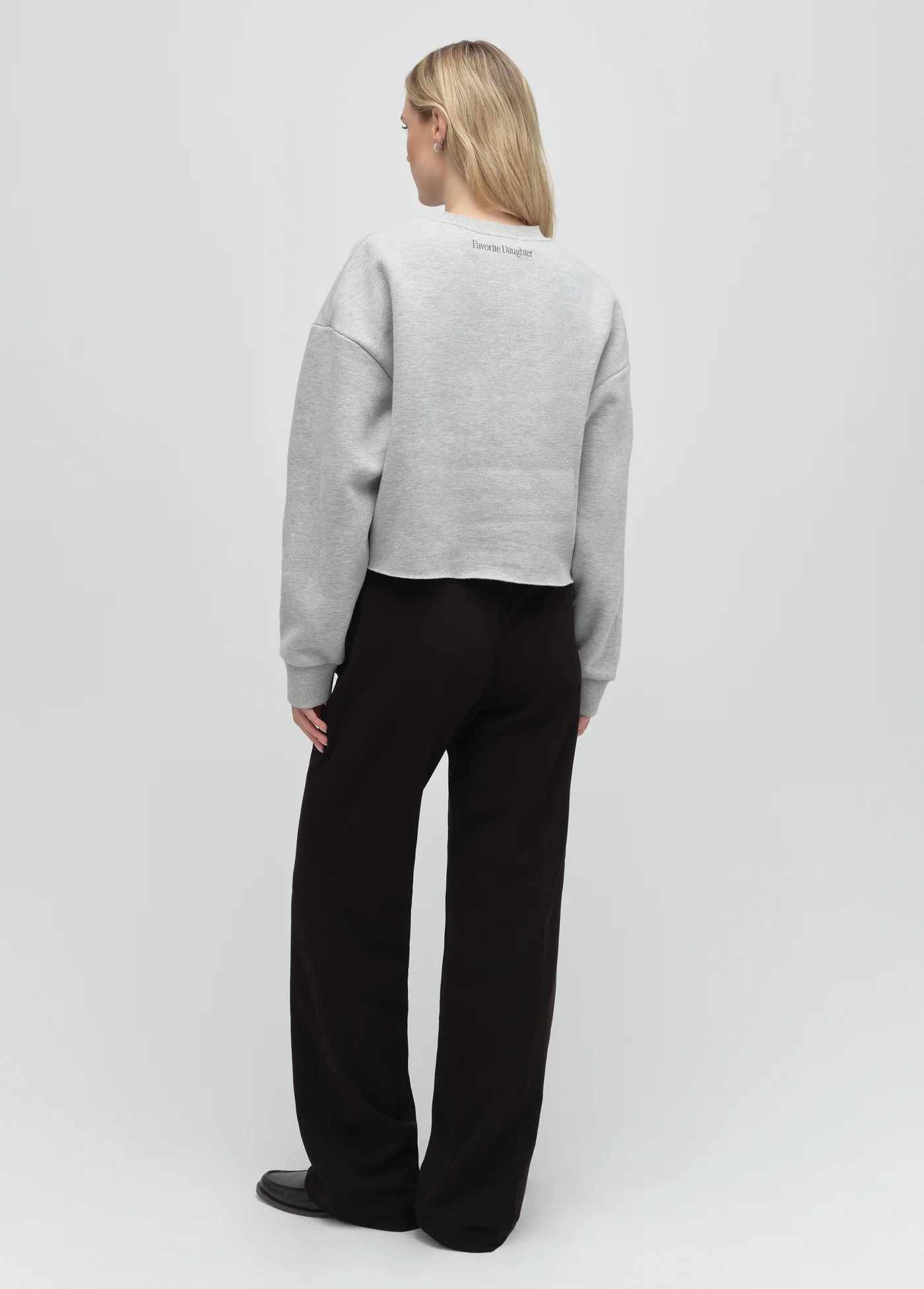 THE CROPPED MOM OF THE YEAR SWEATSHIRT - Image 4