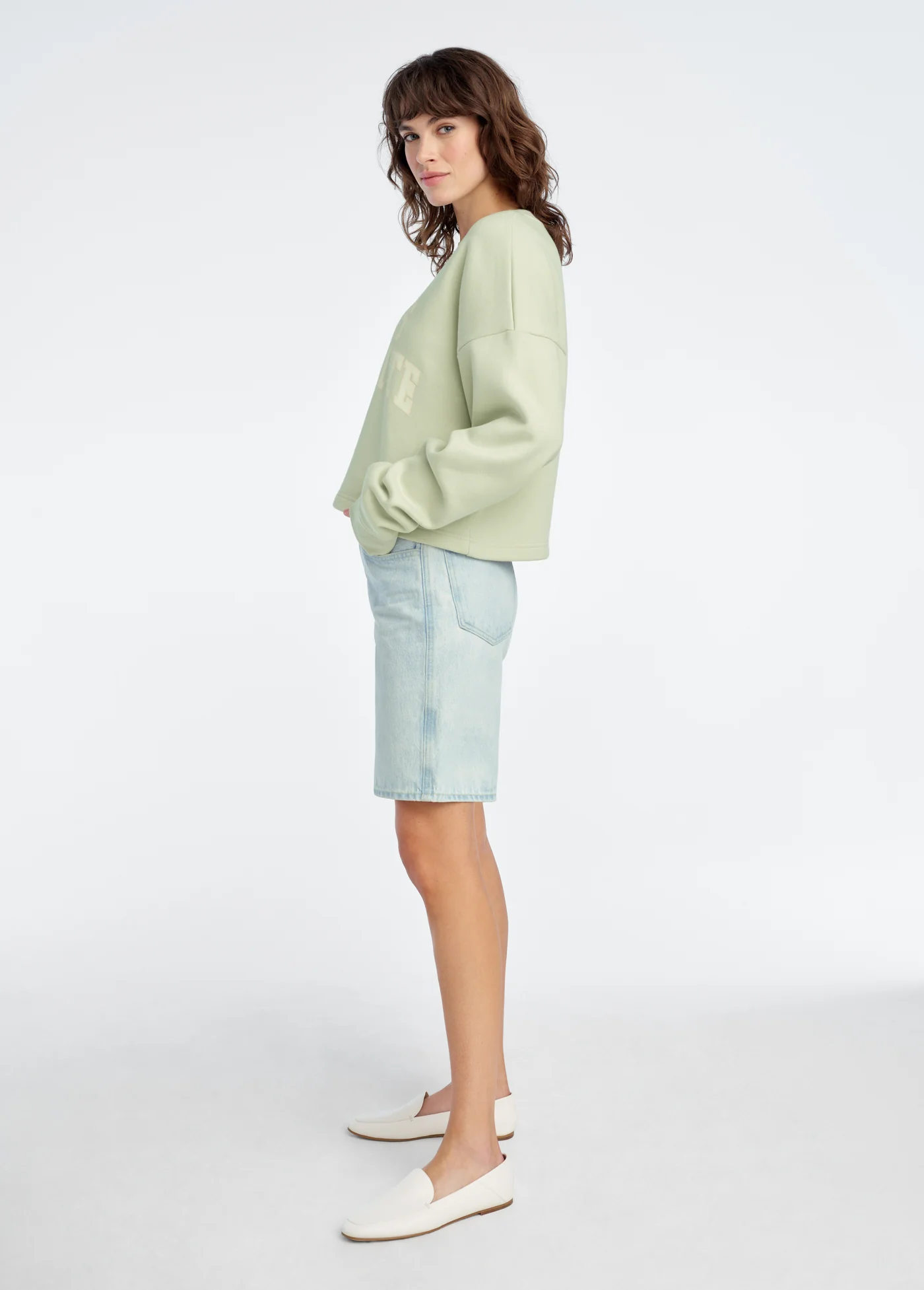 THE CROPPED MOM'S FAVORITE SWEATSHIRT - Image 2