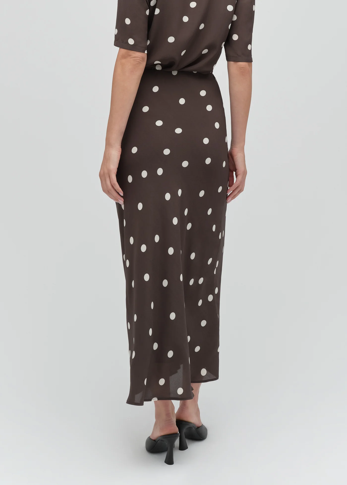 THE FAVORITE SKIRT - Image 4