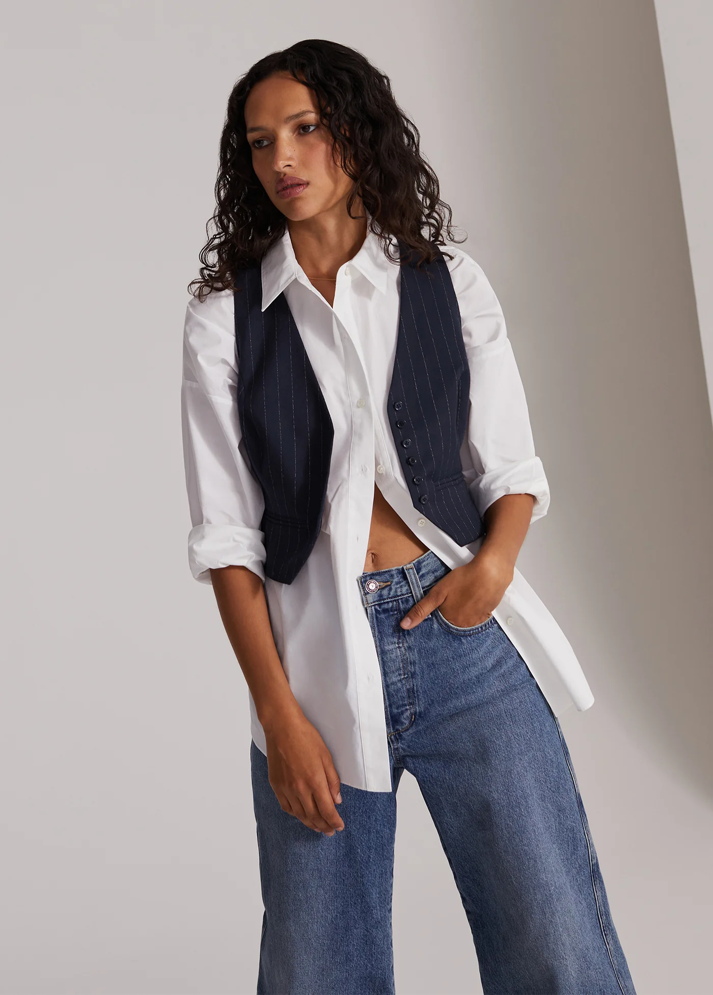THE FAVORITE VEST - Image 4