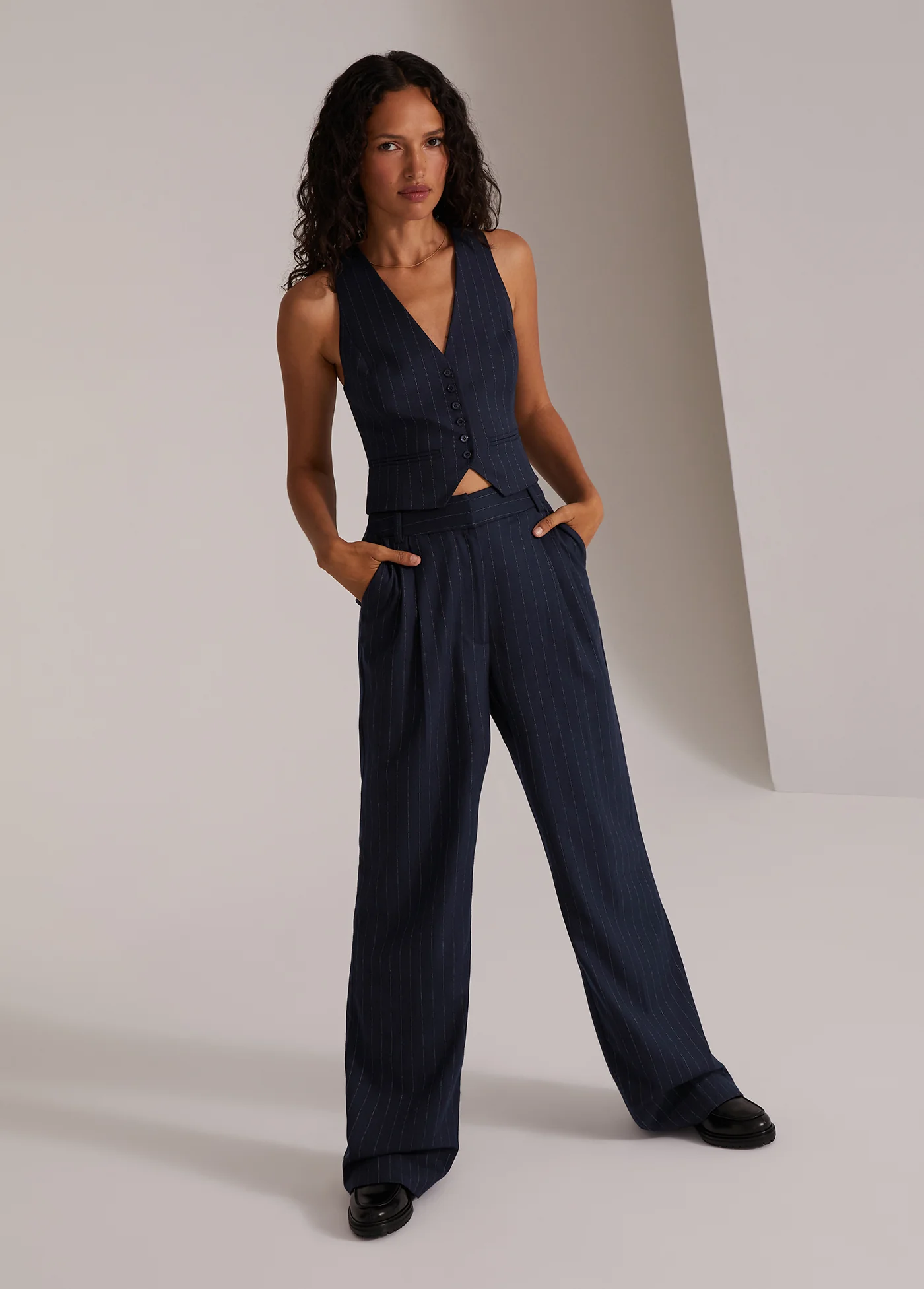 THE FAVORITE VEST - Image 6