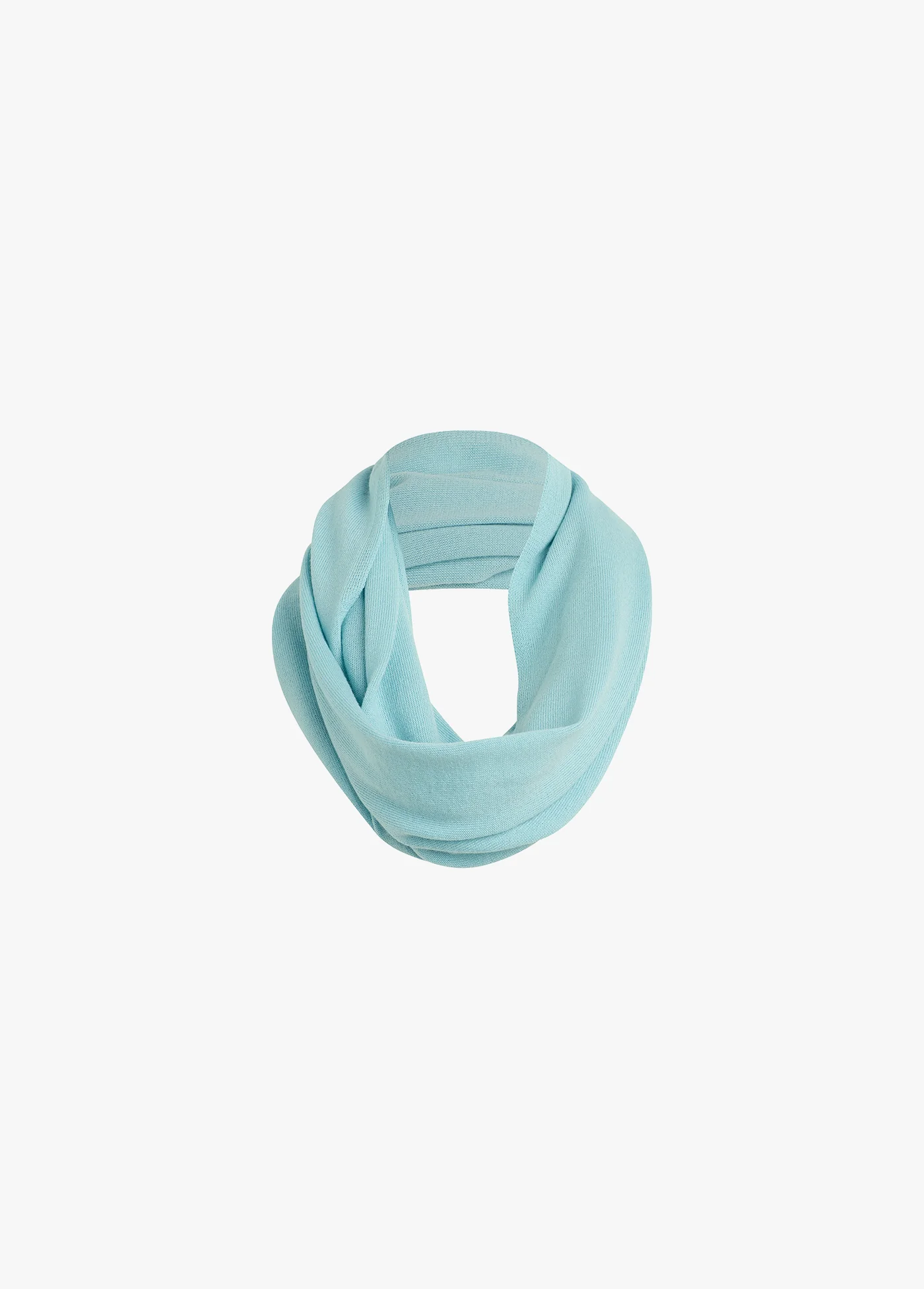 THE LIGHTWEIGHT KNIT WRAP SCARF