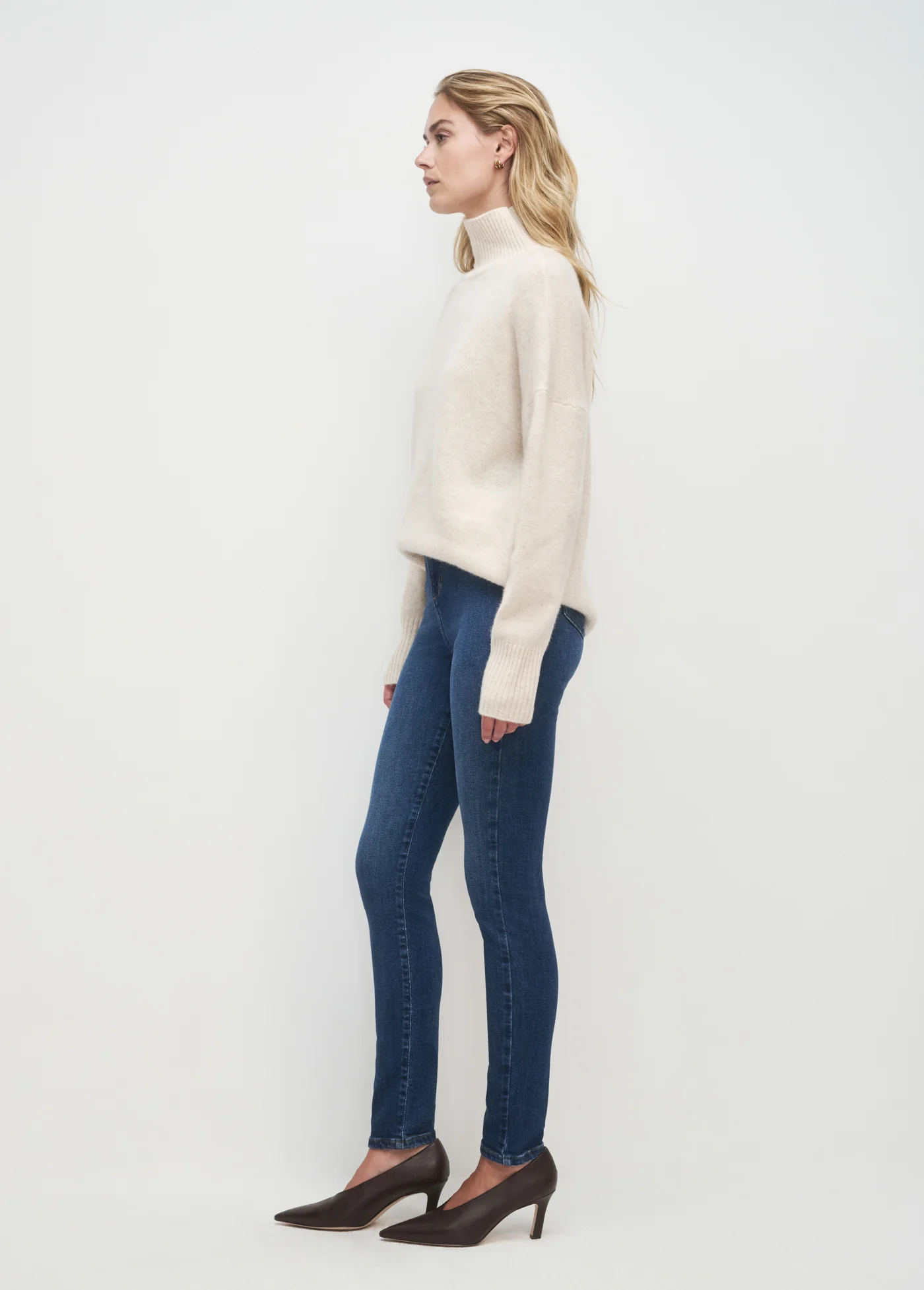 THE MADDIE SWEATER - Image 4