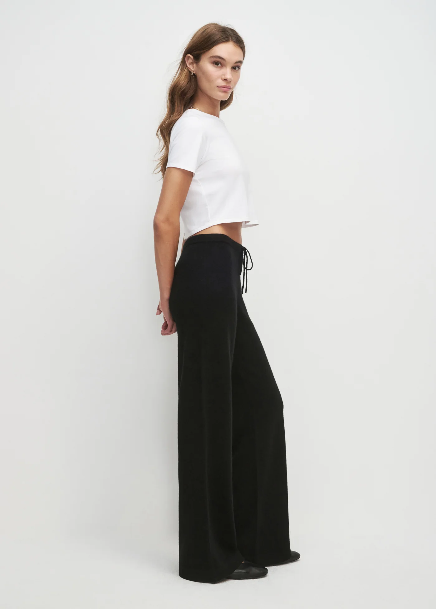 THE MINIMALIST PANT - Image 3