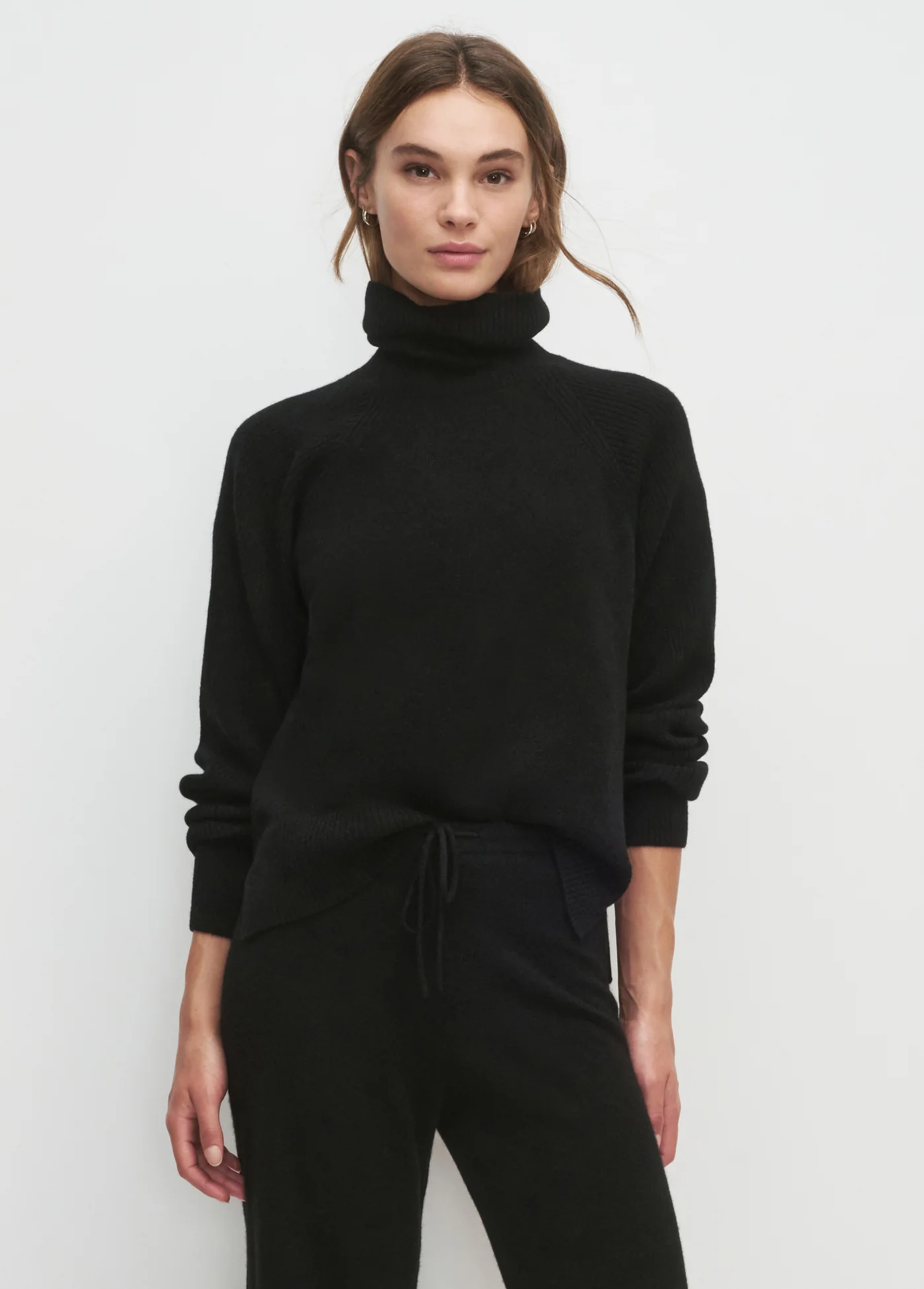 THE MINIMALIST SWEATER - Image 5