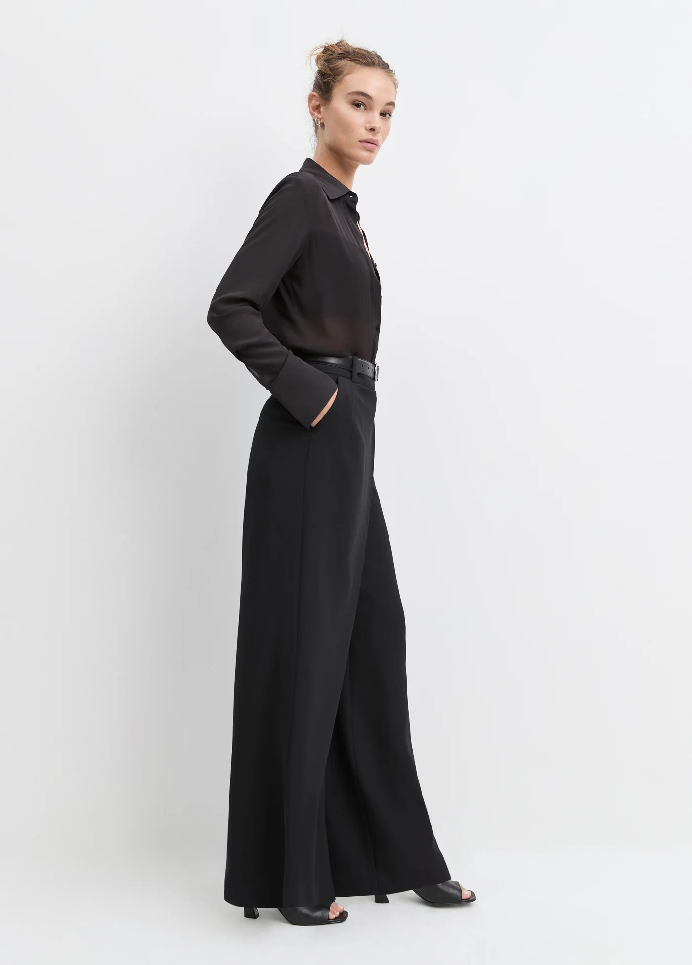 THE POWER PLAY PANT - Image 4
