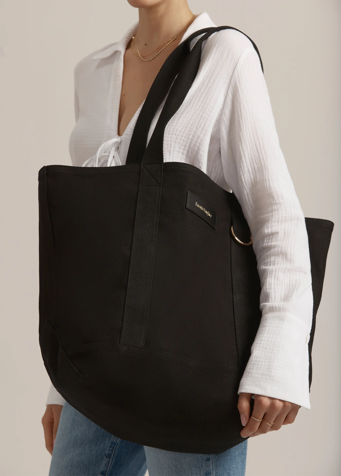 THE TRAVEL TOTE - Image 3